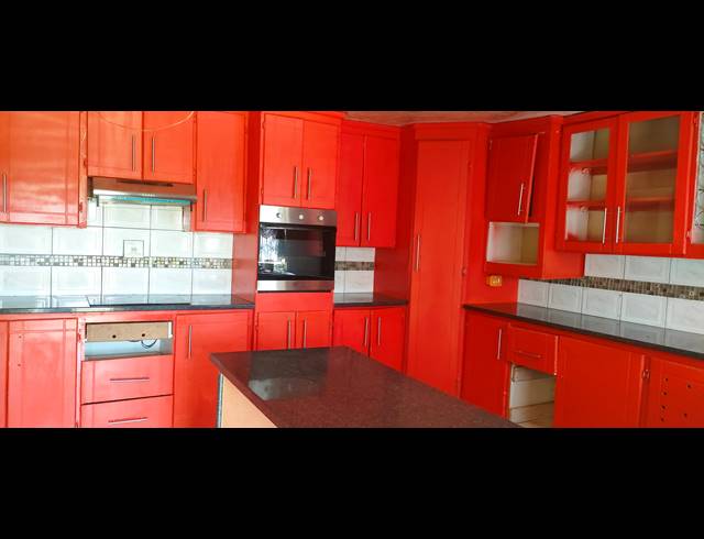 3 BEDROOM HOUSE FOR SALE IN OSIZWENI